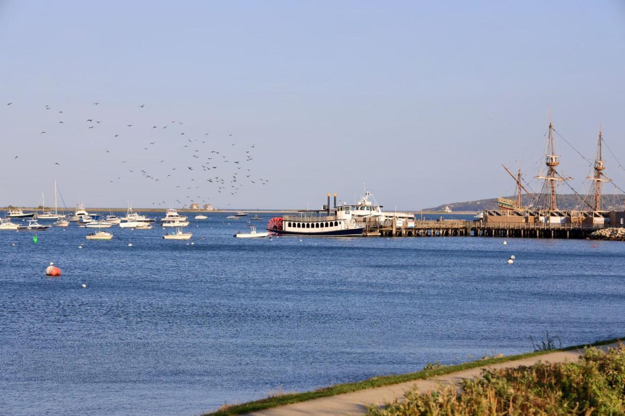 Harbourtown Suites On Plymouth Harbor Exteriér fotografie
